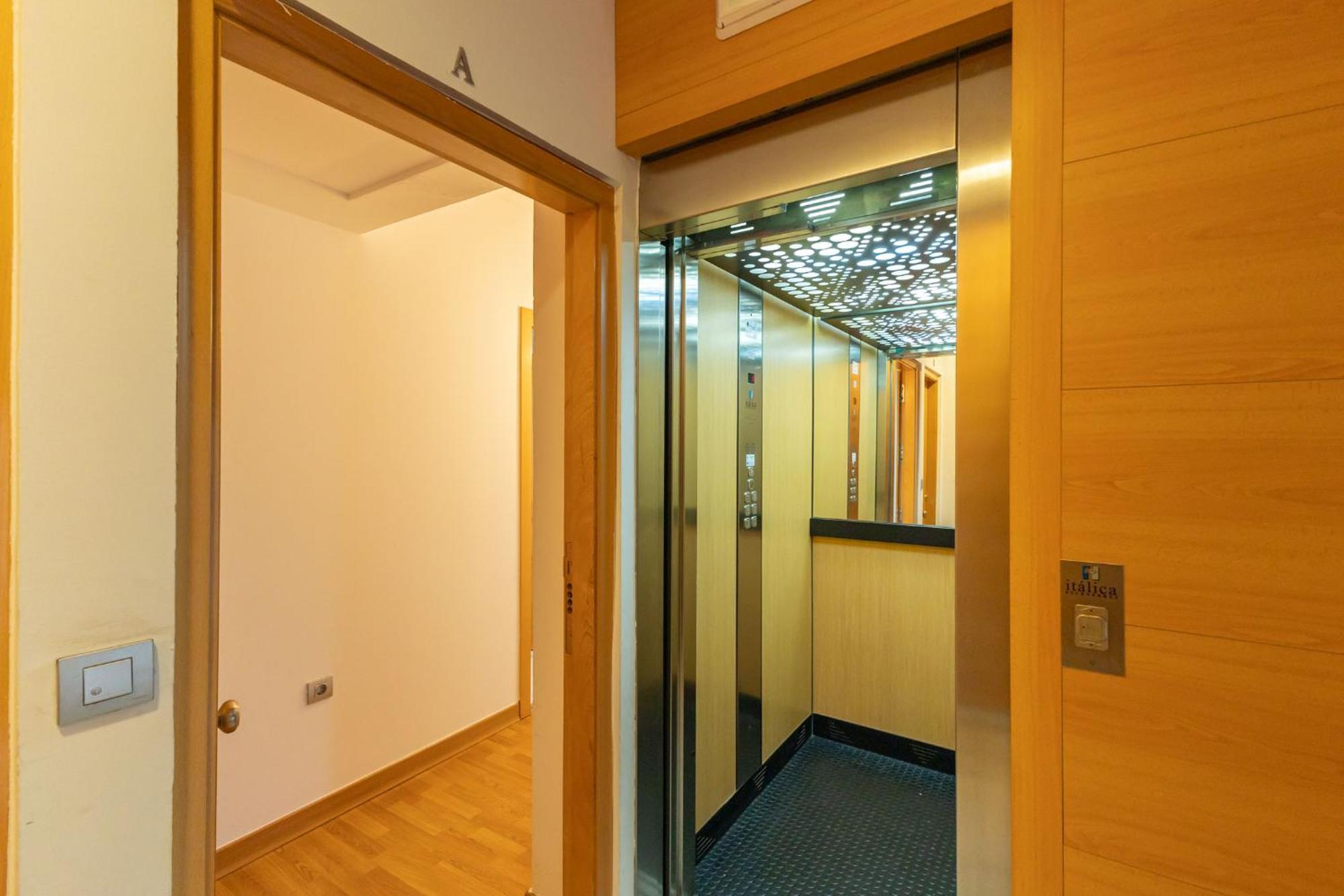 Charming Apartment At San Bernardo Neighborhood By Ocityzen Sevilla Exterior foto